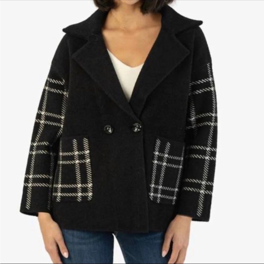 Kut from the Kloth  women’s sweater pea coat    Blk Gray Plaid. Size Medium NWT
